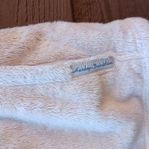 Harley Davidson vest size medium. Faux fur Light beige sleeveless zipper front